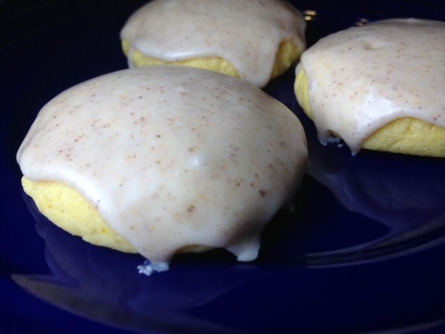 ConnectGFree's tweet photo. #Glutenfree Soft Pumpkin Glazed Cookies #recipe made w/ @betterbatter &amp; @LorAnnOils https://t.co/J5eQGBdlVp https://t.co/Z7fiwsffut