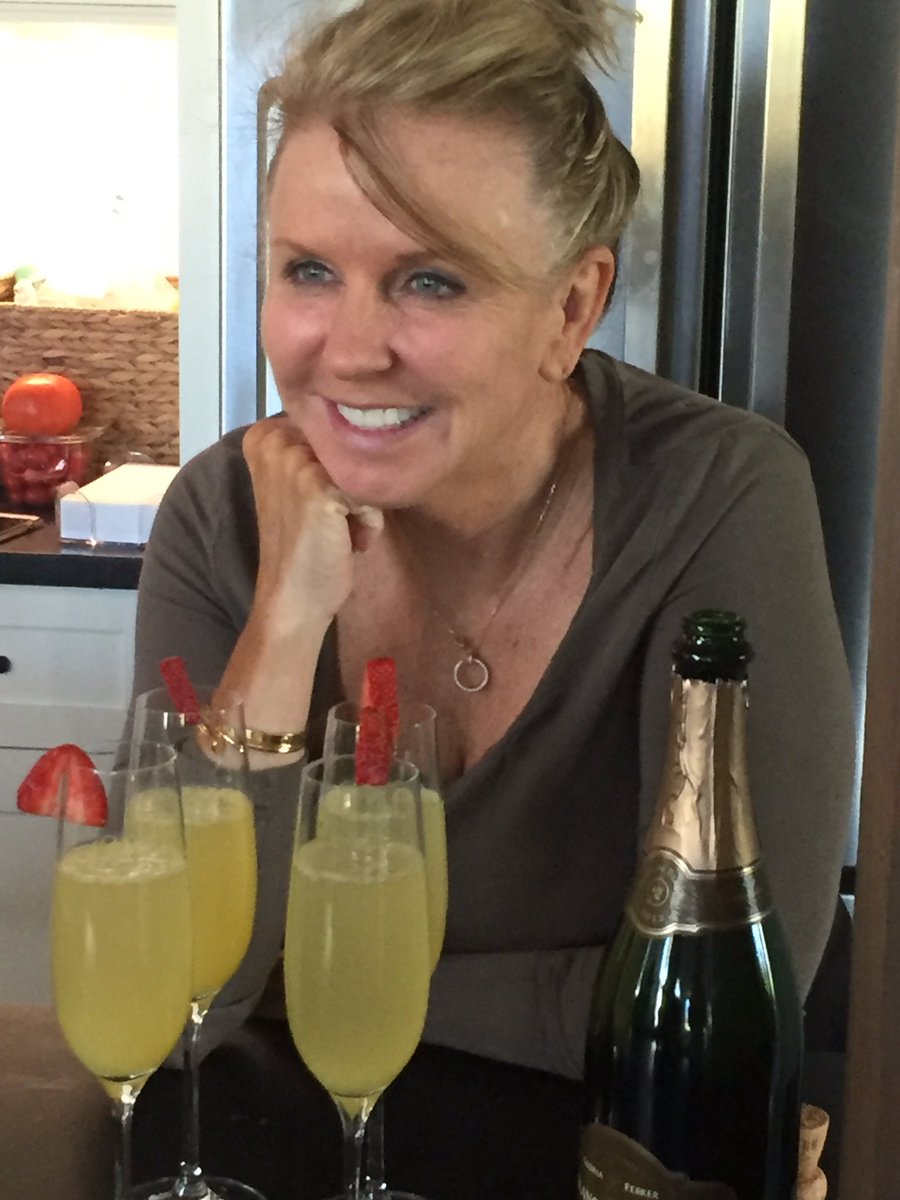 HummelAshley's tweet photo. Never too early for a mimosa https://t.co/N89xl8fcGL