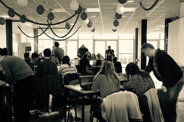 @Perrine_Villien 👋Perrine. Ca te dit de découvrir la programmation web ? On fait un #RailsGirls ce 25-26 à Sainté 👉railsgirls.webenvert.fr