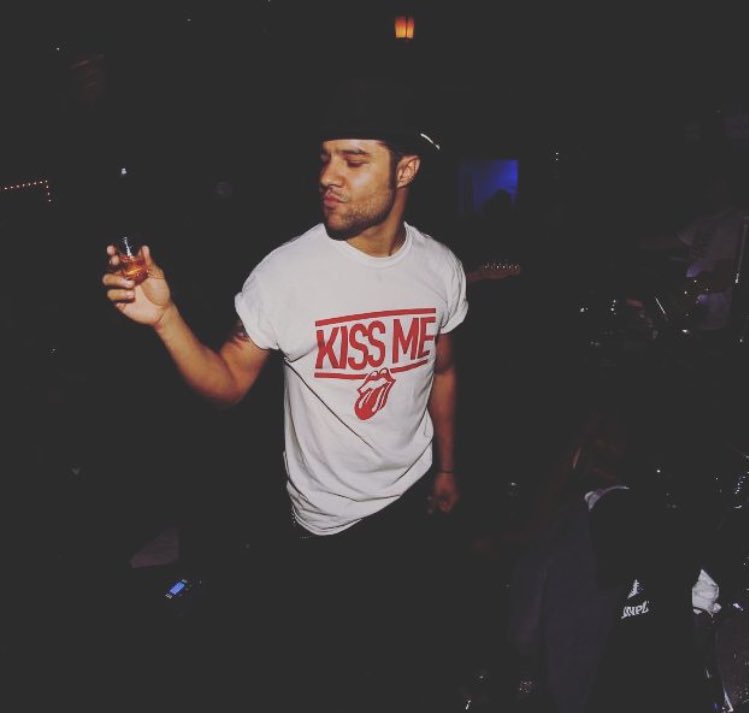 ¡Hoy 23 de noviembre es cumpleaños de <a href="/cesarledon/">César Ledón</a> ¡Vamos a felicitarlo y mandarle las mejores vibras!