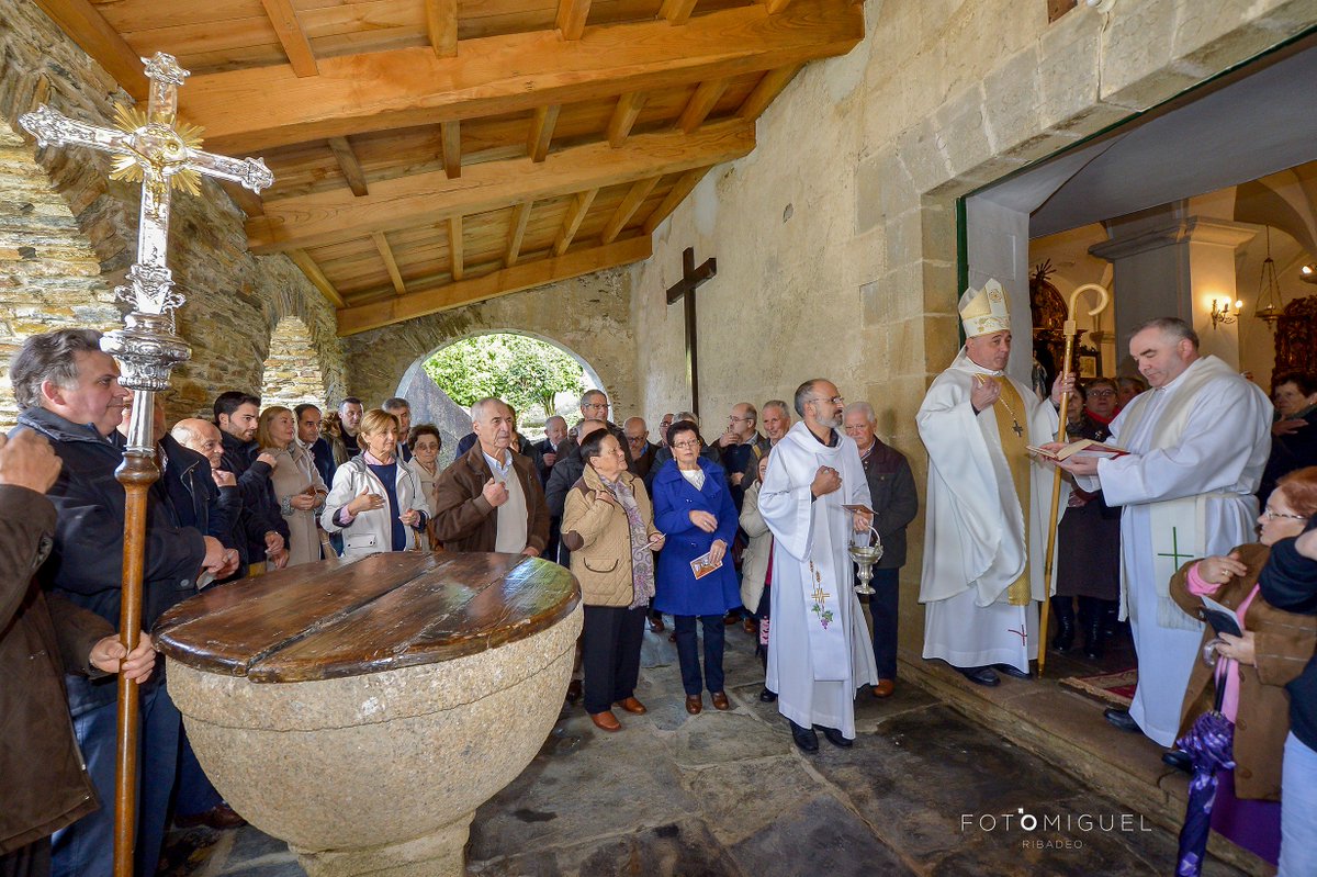 mondonedoferrol's tweet photo. 📷 ÁLBUM @Flickr | #Eucaristía y bendición del pórtico de la iglesia parroquial de #Cubelas #Ribadeo @cmfluisangel https://t.co/ZMVsVAdzHq https://t.co/BYB6zcZOFe