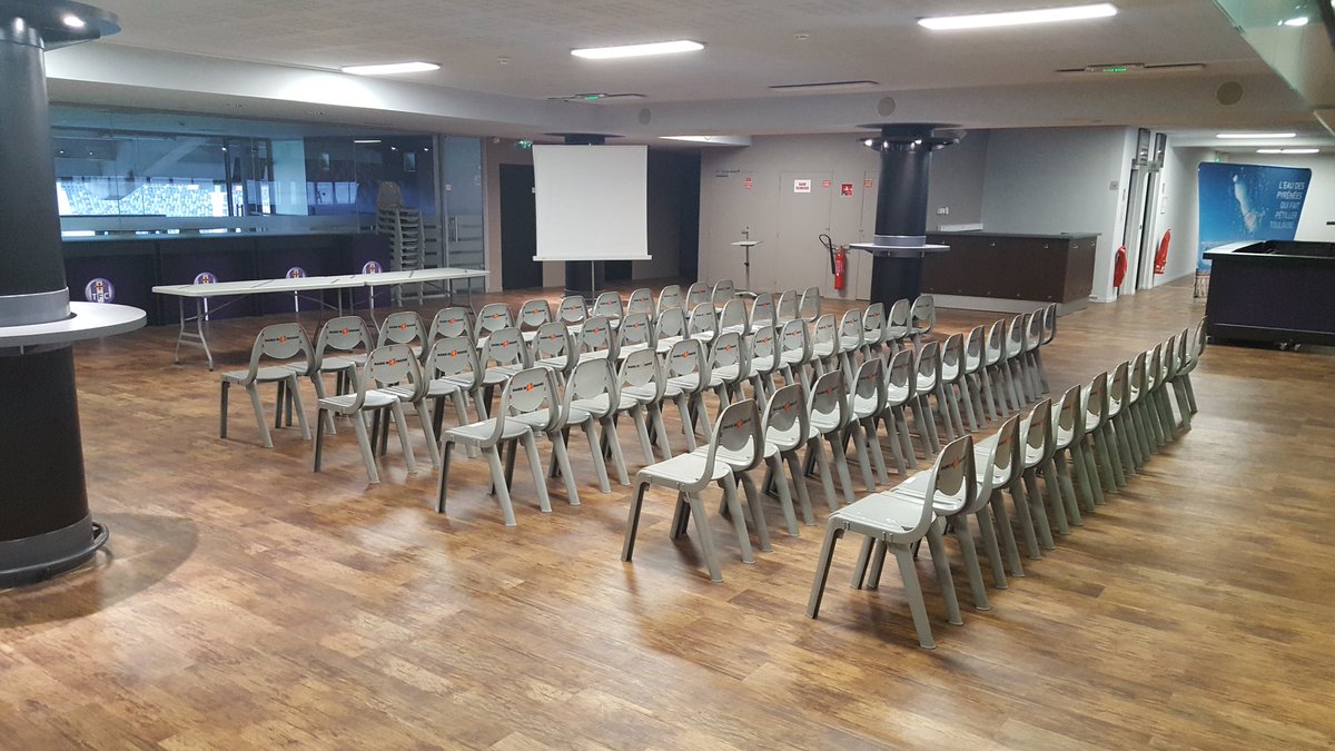 ReseauAndes's tweet photo. @ReseauAndes en pleine préparation de la réunion de demain pour la sortie du #guideANDES sur "la nouvelle économie du #sport". J-1 !!! https://t.co/OPU5sKPtXP