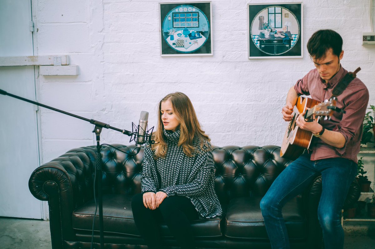 Good time working with <a href="/ClaraBondSongs/">Clara Bond</a> this week! Videos coming soon! 👇🏻 

youtube.com/c/circlestudio…