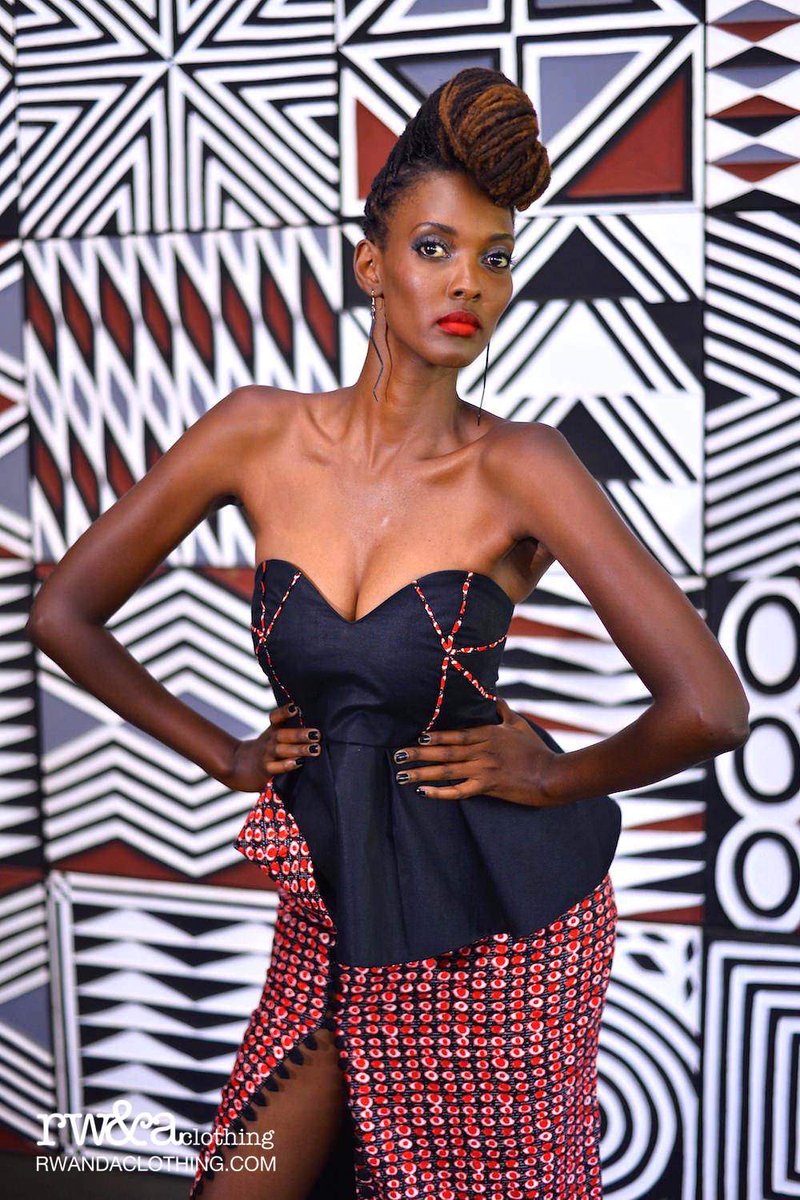 alexiamupende's tweet photo. #Upclose #Imigongo #VLISCOCollection2016 by @RWANDACLOTHING 📷Raphael Cardinael #NyungweForestLodge #Rwanda #Vlisco170 #MadeInRwanda #RWOT https://t.co/gKPFLjlqGh