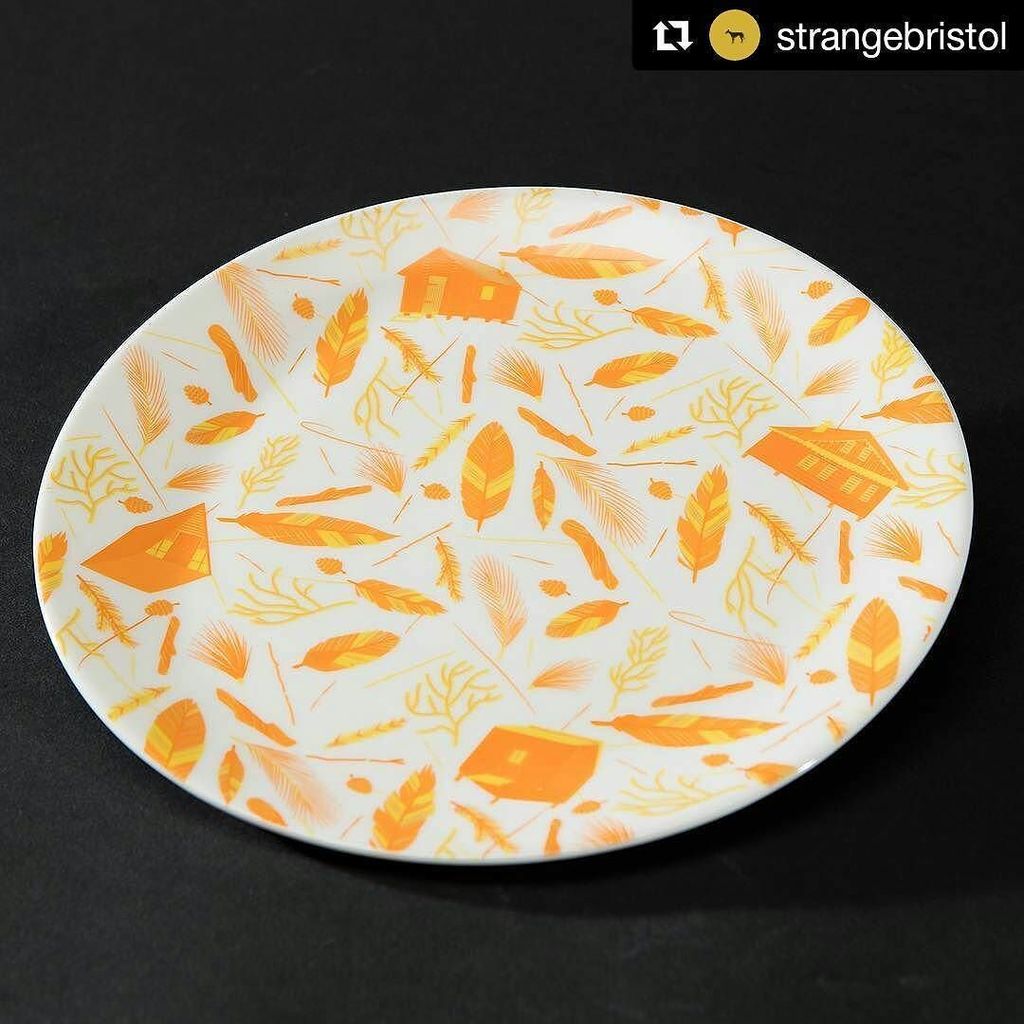 Filobrien's tweet photo. Pretty pic of our Nest Building plate from our pals @strangebristol 👌 ・・・
Those autumnal c… https://t.co/pASQgLXkhN https://t.co/tPh4plwplb
