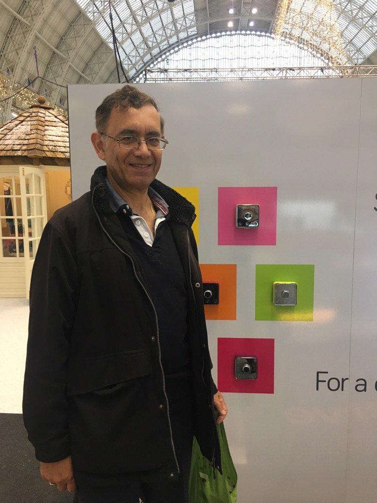 DPulleyn's tweet image. #HiveSelfie