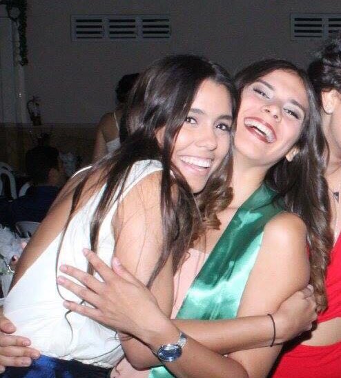 AlishaCristelSo's tweet photo. A mi gemela @keilamari7 : FELIX CUMPLEAÑOS. Te amo con locura 💘💕✨ #sisters #futureDMD https://t.co/V1Mvcz3BIl