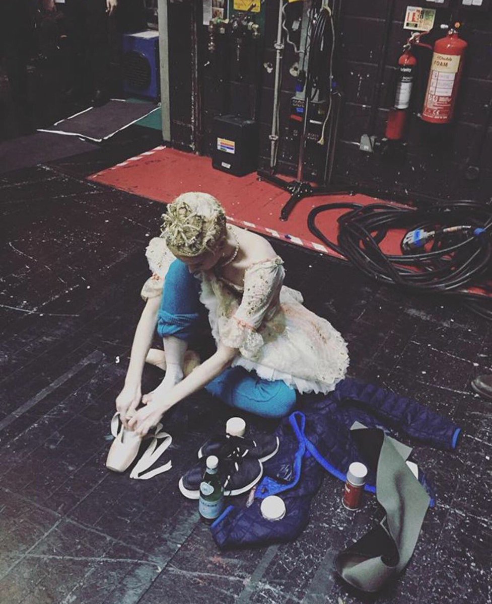 LondonBallerina's tweet image. Opening night of #ROHnutcracker and the celebration of #sirpeterwright turning 90! When all the Christmas&apos;s and birthdays come at once 😘