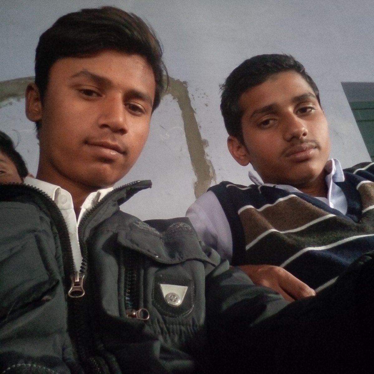 saurabh89507 tweet picture