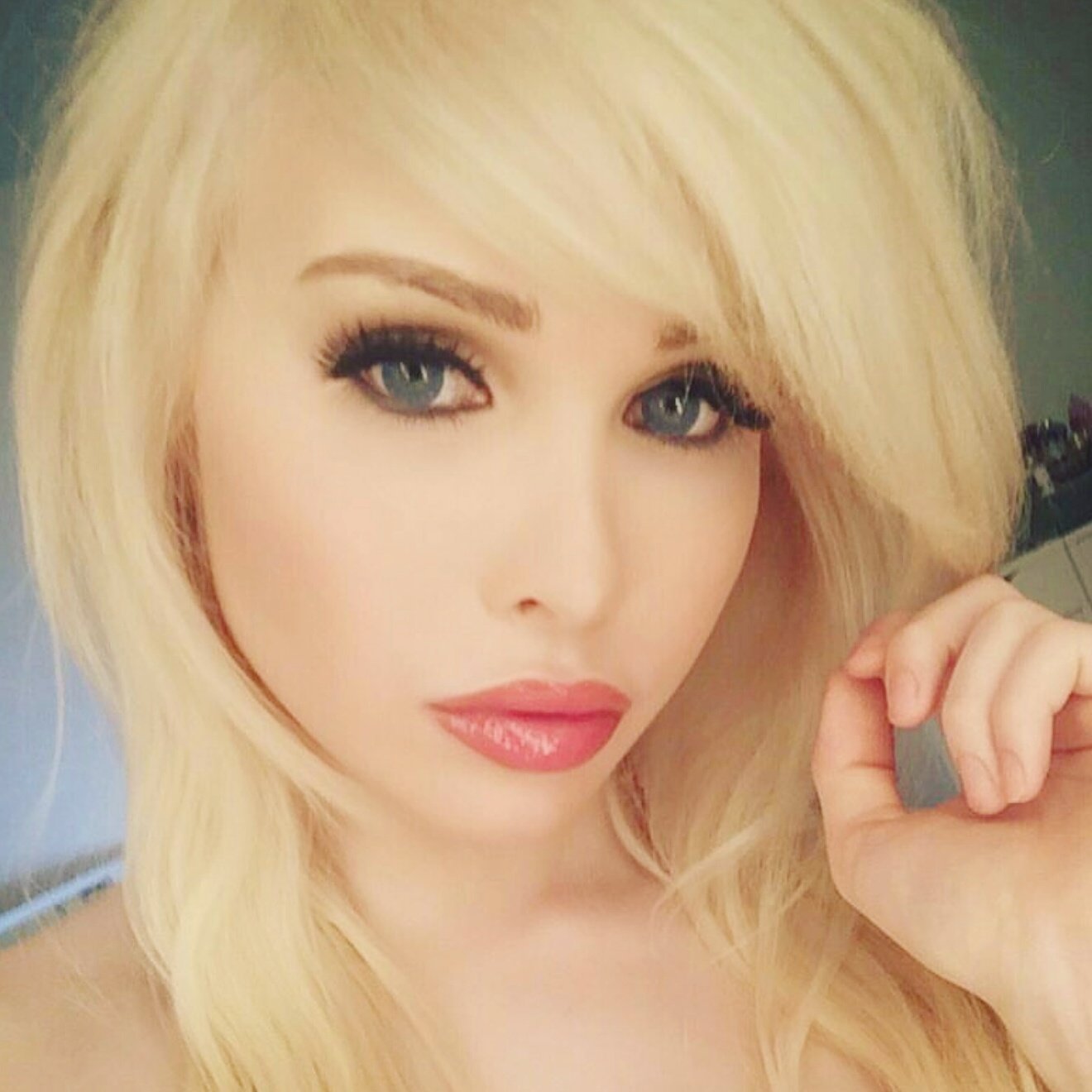 TW Pornstars - Sarina Valentina. Twitter. Hope everyone is happy and