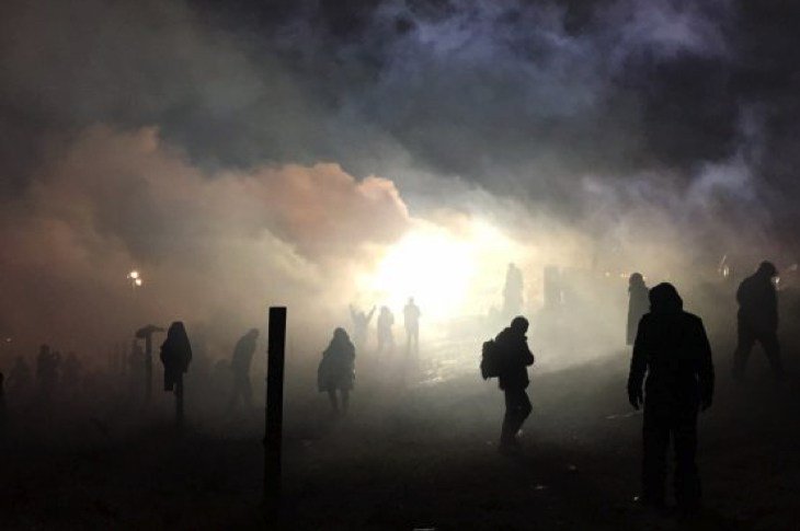 Anonymous Joins DAPL Fight By Shutting Down Website That Supplies Police With Grenades trueactivist.com/anonymous-join…