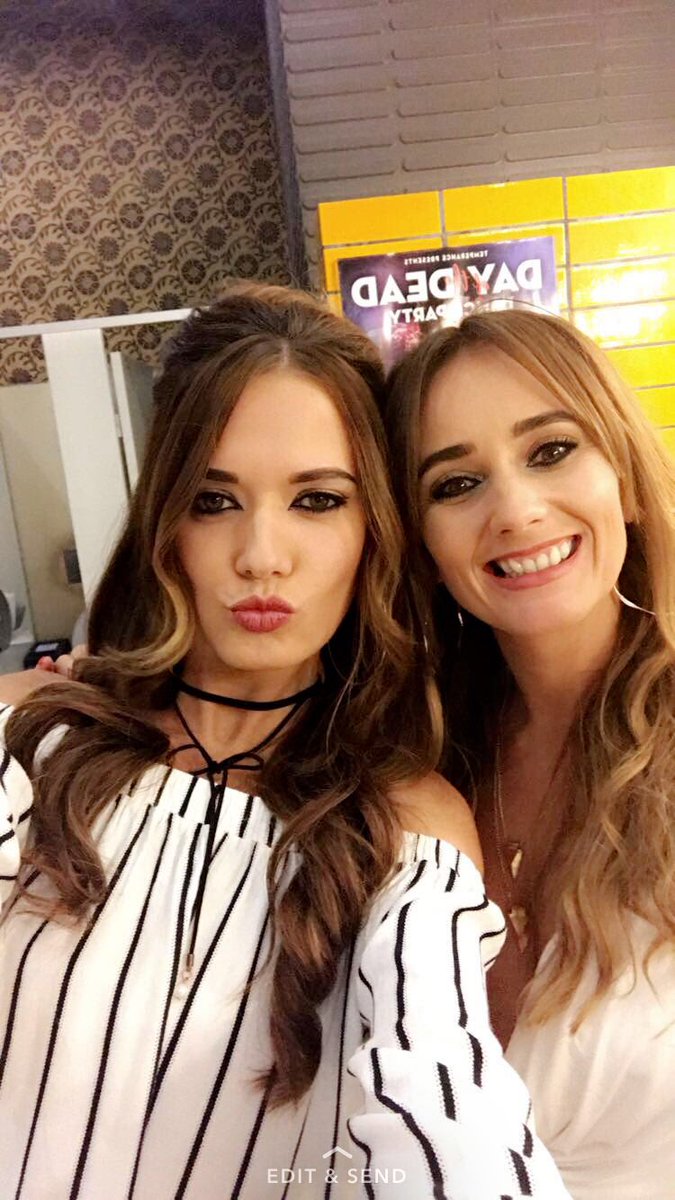 Jennifer Deary tweet media