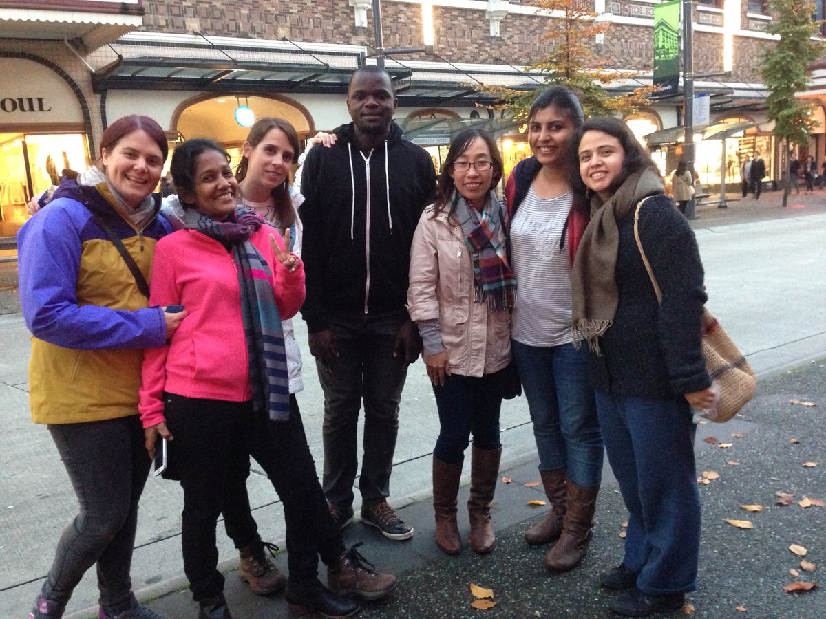 Emerging stars! Emerging Voices! <a href="/ev4gh/">EV4GH</a> <a href="/H_S_Global/">Health Systems Global</a> #ev4gh16 <a href="/Laura_Deano/">Laura Dean</a>