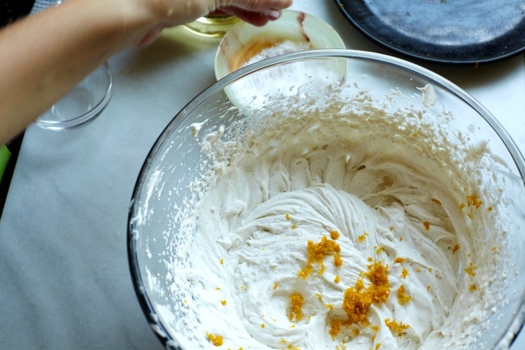lemonfirebrgade's tweet photo. Orange Pie / A new post on LFB in celebration of @sarahkieffer's #vanillabeanbakingbook <3 https://t.co/nQQnc8v3h0 https://t.co/xYZ8lvzvU8