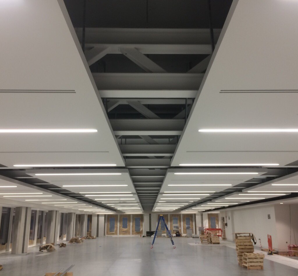 SeanHatcher100's tweet image. Our Aldgate House transformation taking shape! @mcmarchitecture #creative+corporate #refurbrules #exposedstructure