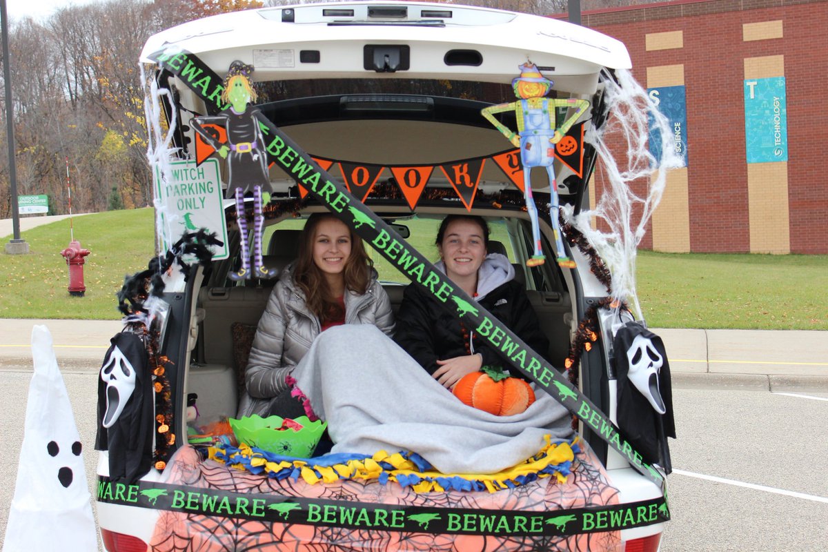 PL_interact's tweet image. Thanks to all who participated in the Trunk-Or-Treat event, it was a blast! Special thanks to Stem &amp;amp; Vines/Charlie's in PL for the donation