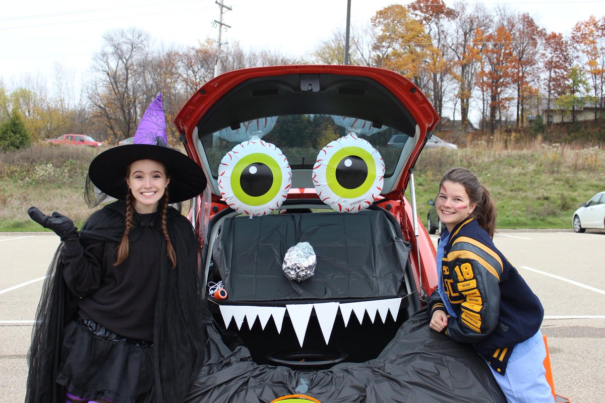 PL_interact's tweet image. Thanks to all who participated in the Trunk-Or-Treat event, it was a blast! Special thanks to Stem &amp;amp; Vines/Charlie's in PL for the donation