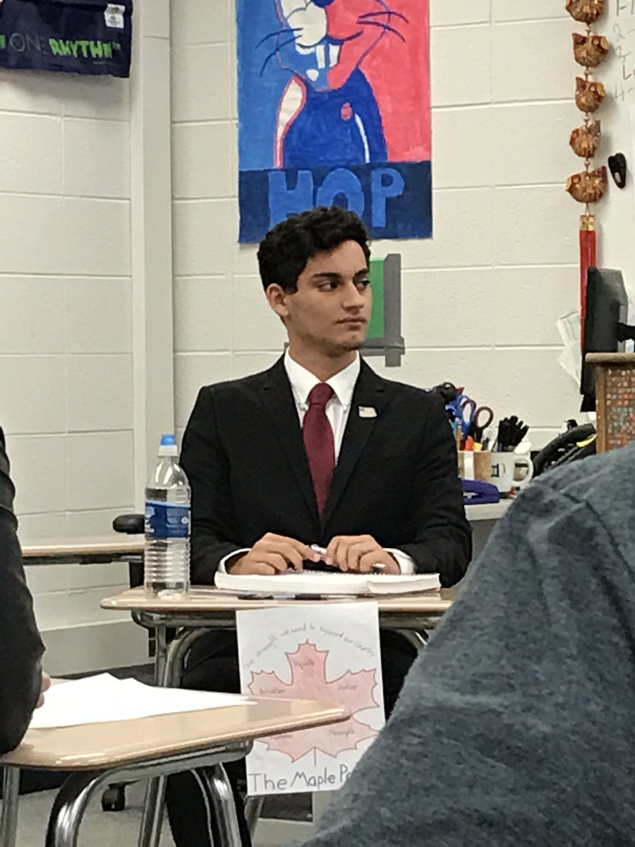 MapleTreeParty's tweet photo. Our candidate is ready to make this country a better place! #demossland https://t.co/2TNuCKJJJX