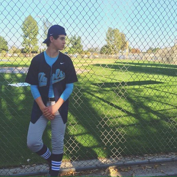 the898998's tweet photo. ❤😍😍❤ #OneYearSinceTheOutfield @Nashgrier https://t.co/M2fcp7nxOZ