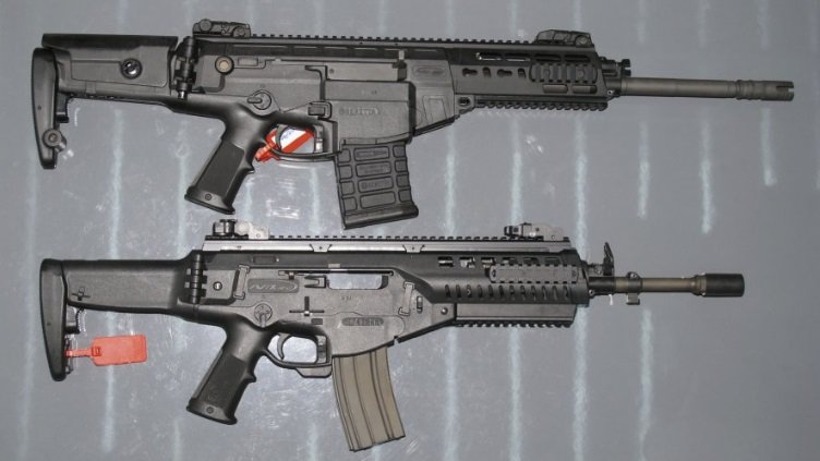 AsfandBhittani's tweet photo. FN-SCAR H & Beretta ARX-200 are the two short listed rifles to replace HK G-3 as Pakistan Army 'Battle Rifle'. #ideas #Ideas16 #Ideas2016 https://t.co/U4F5ZJyWKq