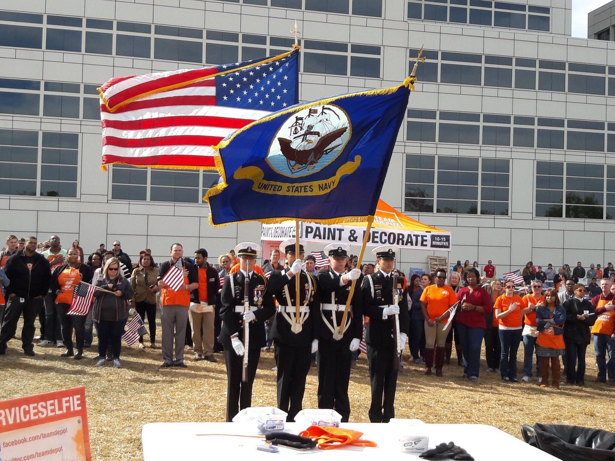 2017 Veterans Day Ceremony at The Home Depot SSC. With our CEO Craig Menear and Senator <a href="/JohnnyIsakson/">Johnny Isakson</a> #DoingMore4Vets <a href="/HomeDepotCareer/">Home Depot Careers</a>
