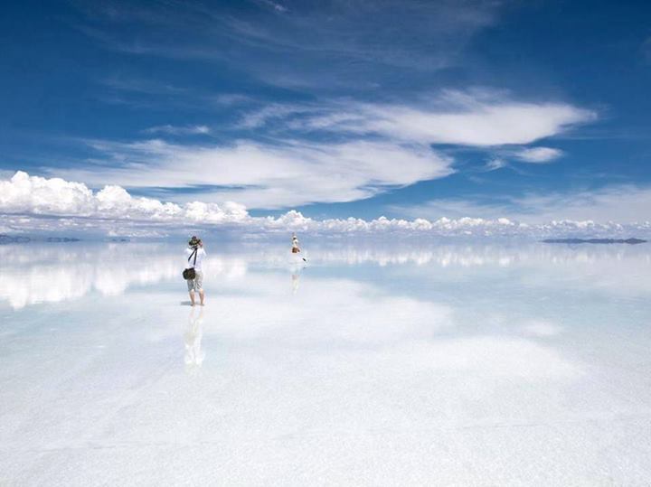 artbiebr's tweet photo. 13. Onde a terra encontra o céu (Salar de Uyuni - Bolívia) https://t.co/6soAjjqzKe
