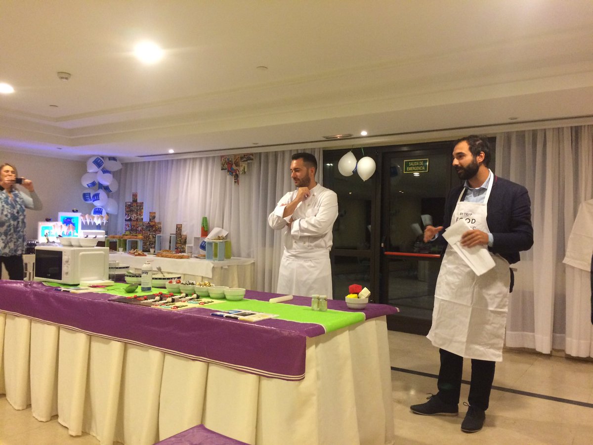 AmievaRaquel's tweet photo. Maestro Chocolatero Lindt #mhispain Gracias @TrypAlameda https://t.co/EgMaHoZ3wm