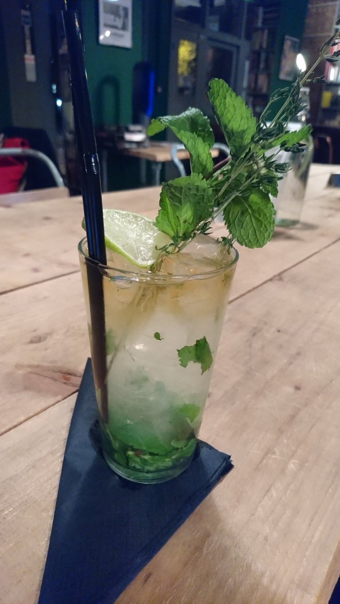 edgarsbar's tweet photo. T F I F R I D A Y! Celebrate the weekend with one of these classic Mojitos! We have a revised menu and cocktail list! #edgars #cocktails https://t.co/dPwj0lZyNg