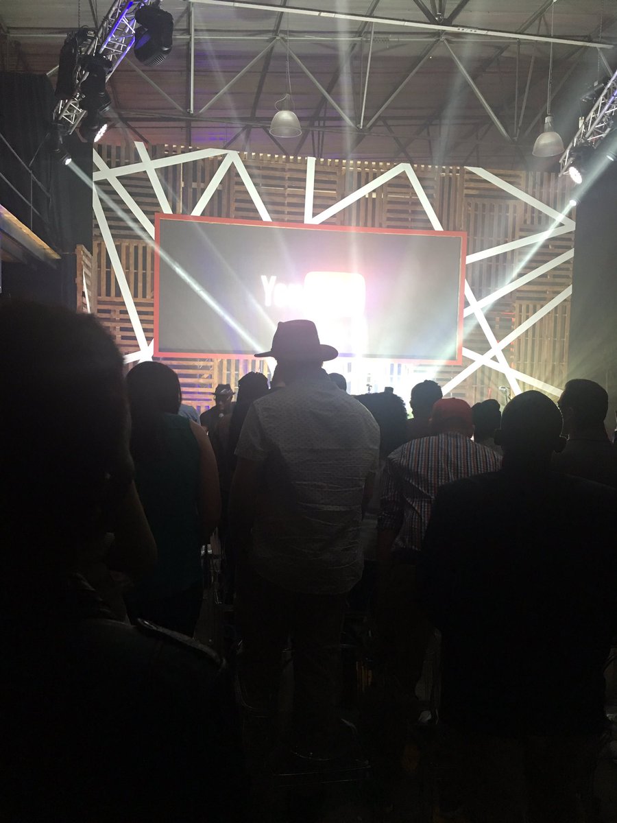 FullyPackedBag's tweet photo. @Bongani_MV the audience does need to pick it up a little!! We up on our feet now!! https://t.co/FgkEePRaPy