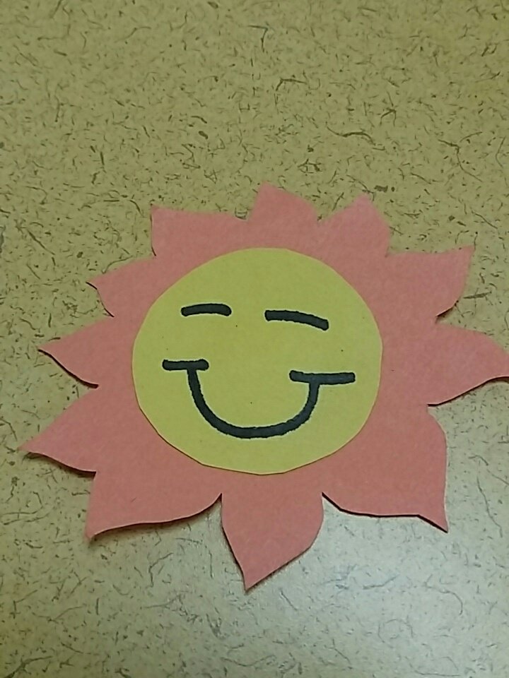 drpeppersara's tweet photo. @daniellelbraun  gave me a happy sun cause she is my sunshine 😙🌞🌞🌞 https://t.co/dEdpO2XwU4