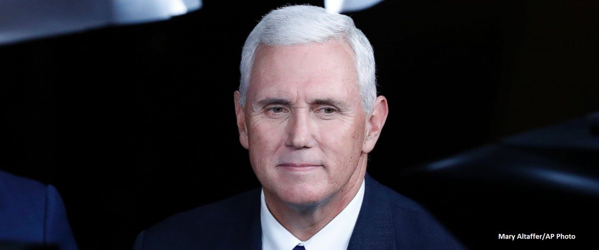 ABCPolitics's tweet photo. NEW: VP-elect Mike Pence is now in charge of Trump transition, senior level sources confirm to @ABC News. -@JTSantucci https://t.co/z9Pt3RSrBb