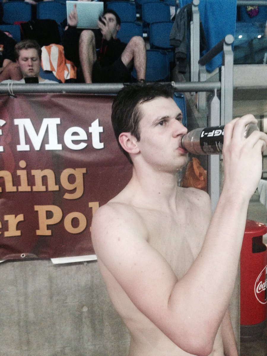 CardiffMetSwim's tweet photo. Well deserved Recovery Shake after his 1500m Freestyle. Well done @MEdwards1500 &amp; Thanks @ProAthleteSupps 👍👊💪🏊 https://t.co/5S6ZtaHgUI