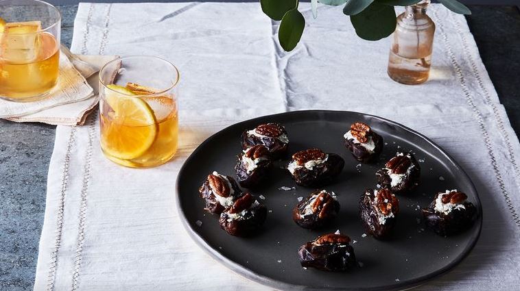 BuschsMarket's tweet photo. Check out this article to find out how you can meet all your holiday dietary needs! https://t.co/yVGKeaPvel #HolidayNeeds #TipsForYou https://t.co/cgCLQGCmrR