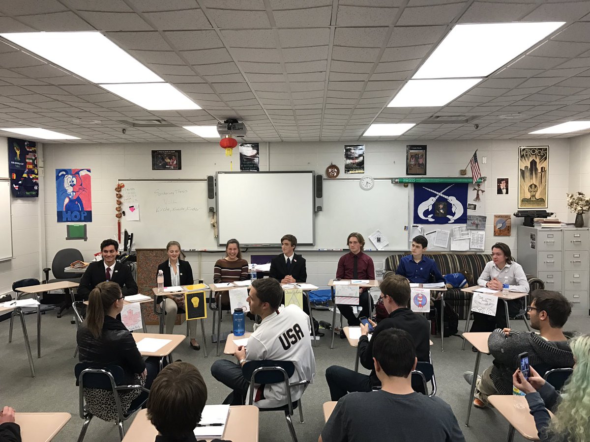 MapleTreeParty's tweet photo. Great job to everyone this afternoon! Good luck to all of the candidates. #demossland https://t.co/0ktPKlKO6e