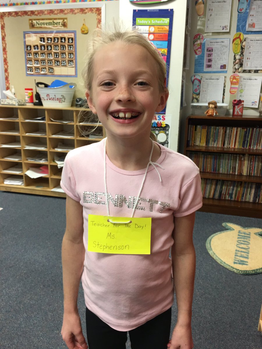 Mosleykids's tweet photo. Teacher for the day! #2ndshenanigans #bearshine https://t.co/zFd24f7nL4