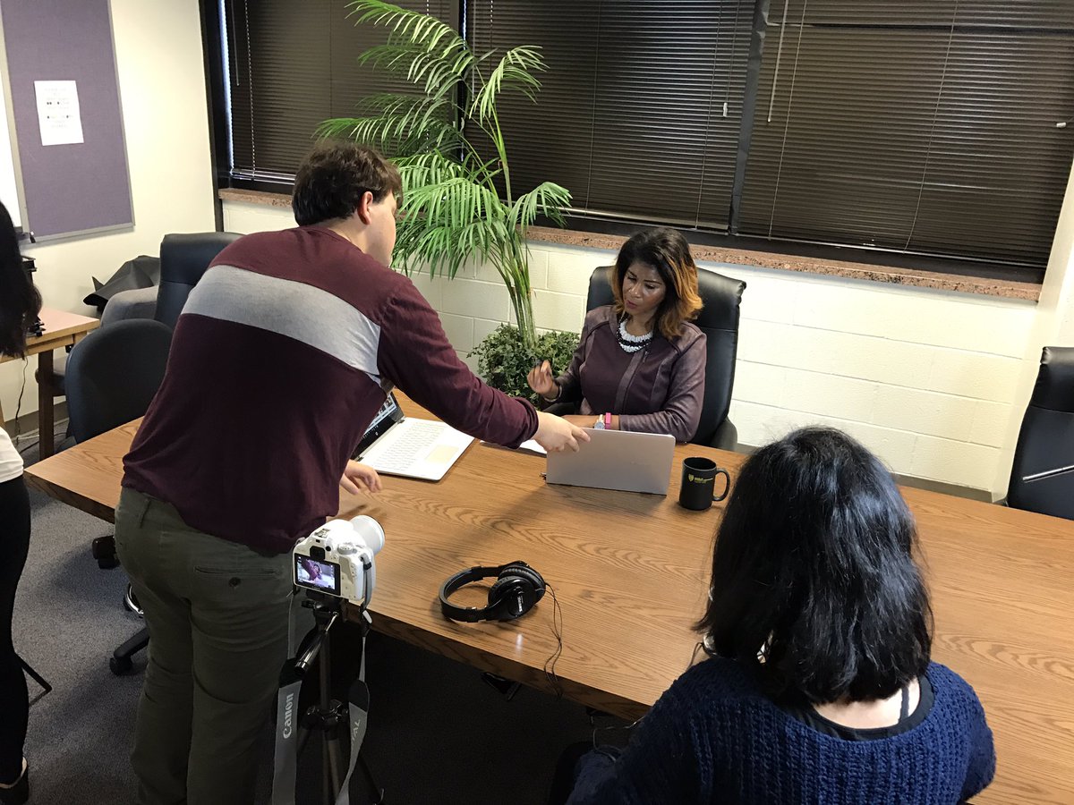 SBMTownview's tweet photo. We have Mrs. Broughton, Principal recording her segment for the upcoming #SBMOpenHouse2016 video!❤️ #SBMFamilyMatters
#SBMProud @SBMTownview https://t.co/JruDPGhX4a