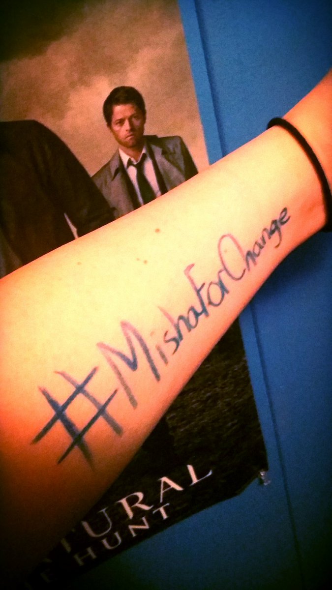 TheChelsterWWE's tweet photo. I will always support @mishacollins ❤! #MishaForChange #spreadtheword #spreadthelove https://t.co/HLHLAFwIfP