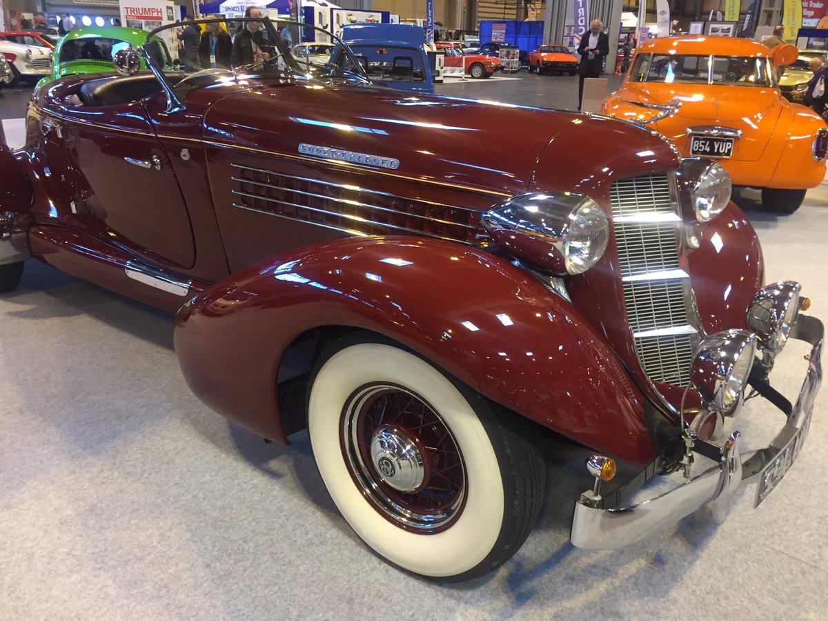 PST_Insurance's tweet image. American beauty at the NEC #americanclassics #classicinsurance #auburn #studebaker