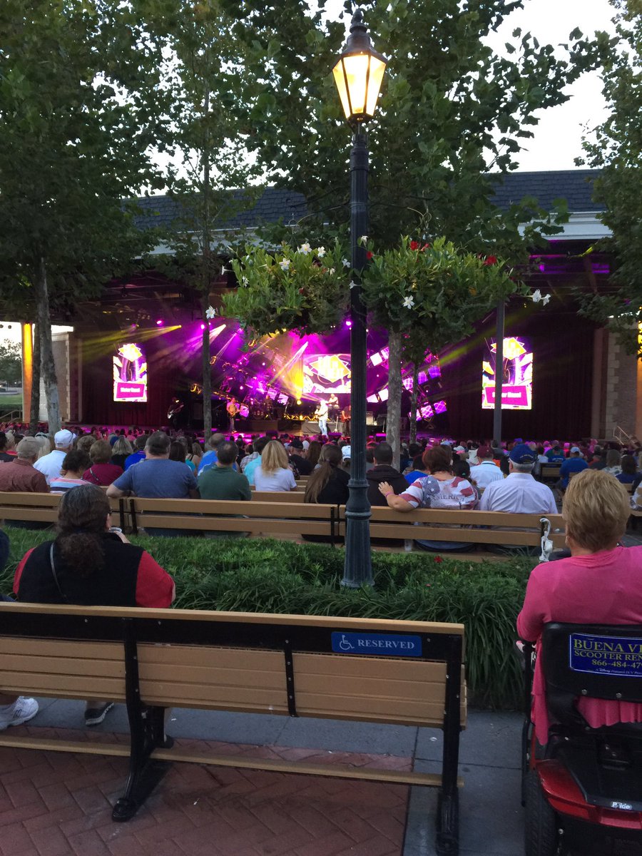 GlamologyGirl's tweet photo. Watching and rockin to #flband @SisterHazelBand #EpcotFoodandWine https://t.co/laGuIw43iH