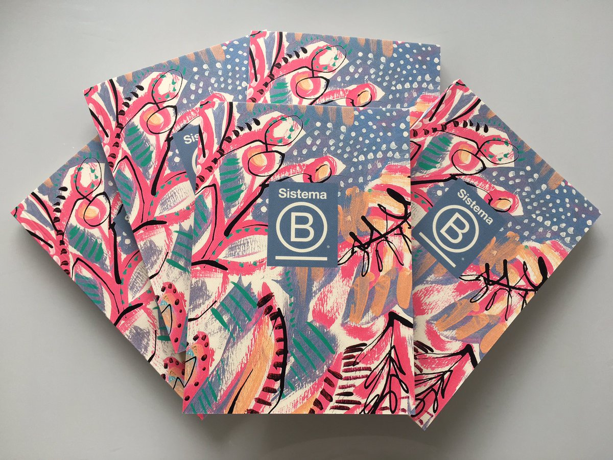 Carmensangui's tweet photo. Seguimos compartiendo el talento uruguayo d #undiab. Estos blocs espectaculares d @GraficaMosca diseñados x Carolina d #aveestudio. Gracias! https://t.co/q1xlOt6jC8
