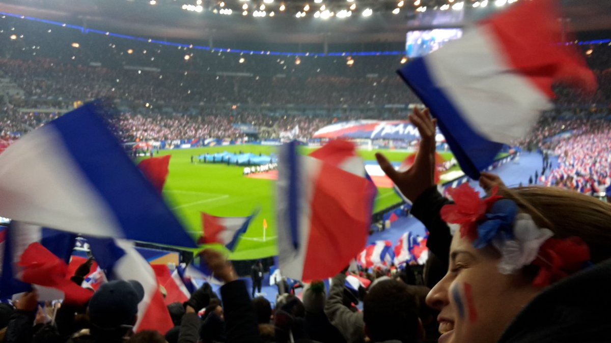 siriwallenius's tweet photo. We are ready for some serious dabbing at Stade de France! Heja Sverige, in med bollen! #FraSue #MittTeam #AISTSfamily https://t.co/Lm3ieGO36A