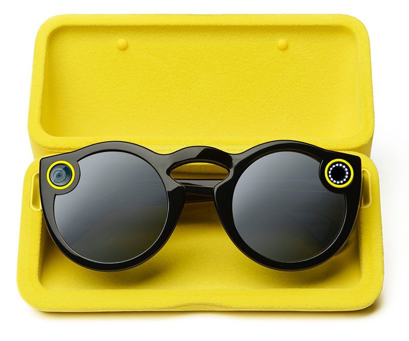 EventTechGuy's tweet image. Snapchat Spectacles Go on Sale in Pop-Up &apos;Snapbot&apos; Vending Machines | buff.ly/2fjZR9U