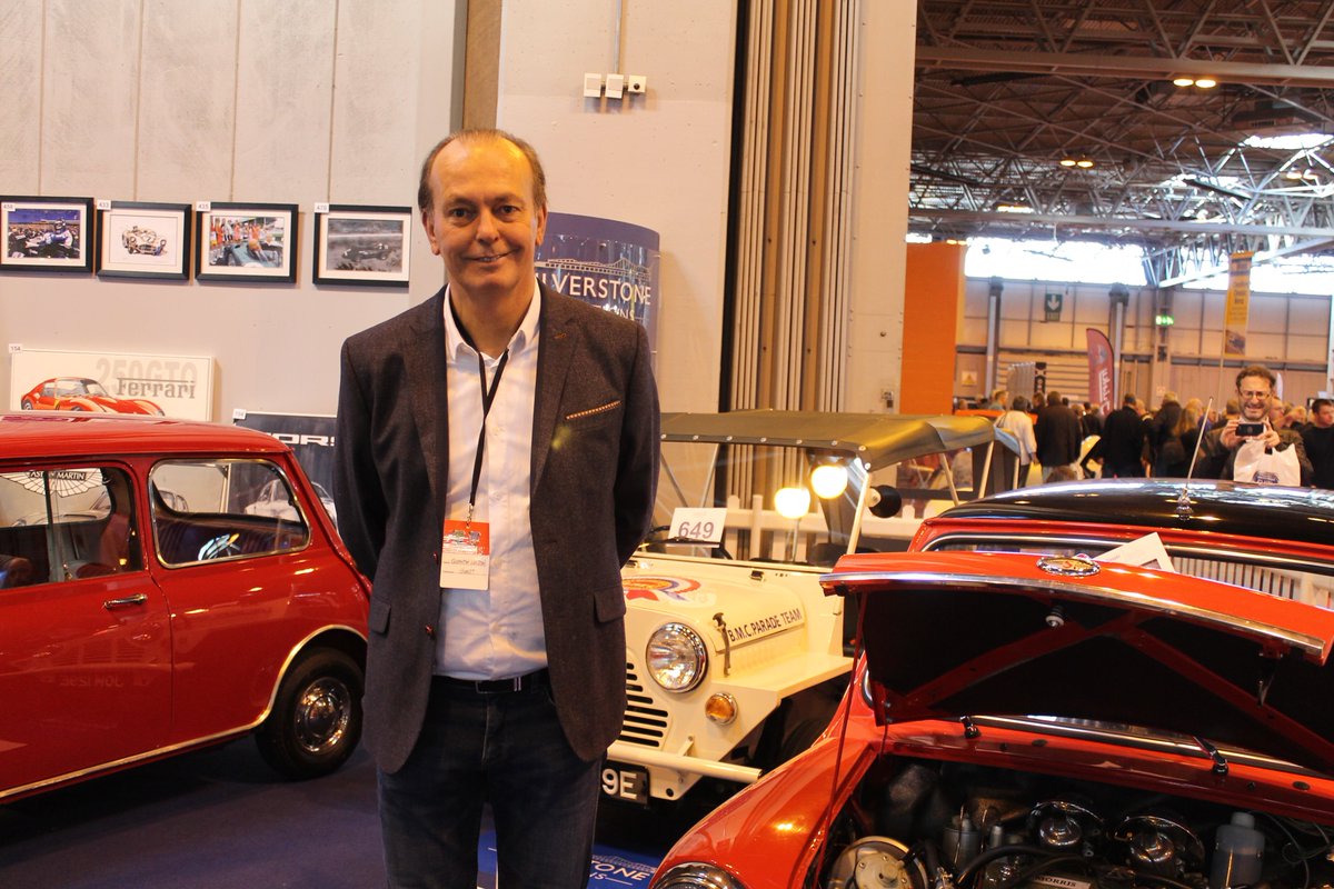 My_Classic_Car's tweet image. Met Mr Quentin Willson at the NEC today who very kindly posed for us ! #NECClassic