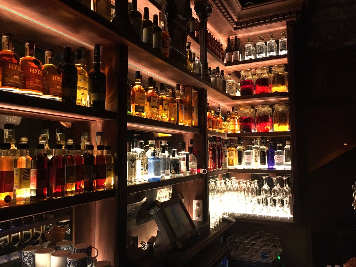 whelanslive's tweet image. Pop into our new bar Bourke's next door and say hello. Independent Irish beers and spirits. @BourkesDublin