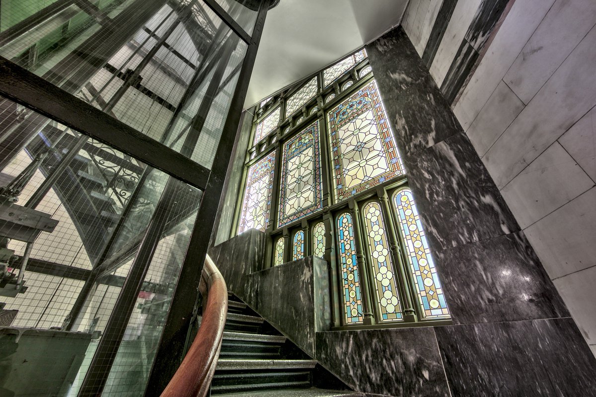 OsloFlagship's tweet image. In true #Scandi style,Karl Johans Gate 45 offers modern space behind a beautiful,historic facade - put your brand in a gorgeous space #KJG45