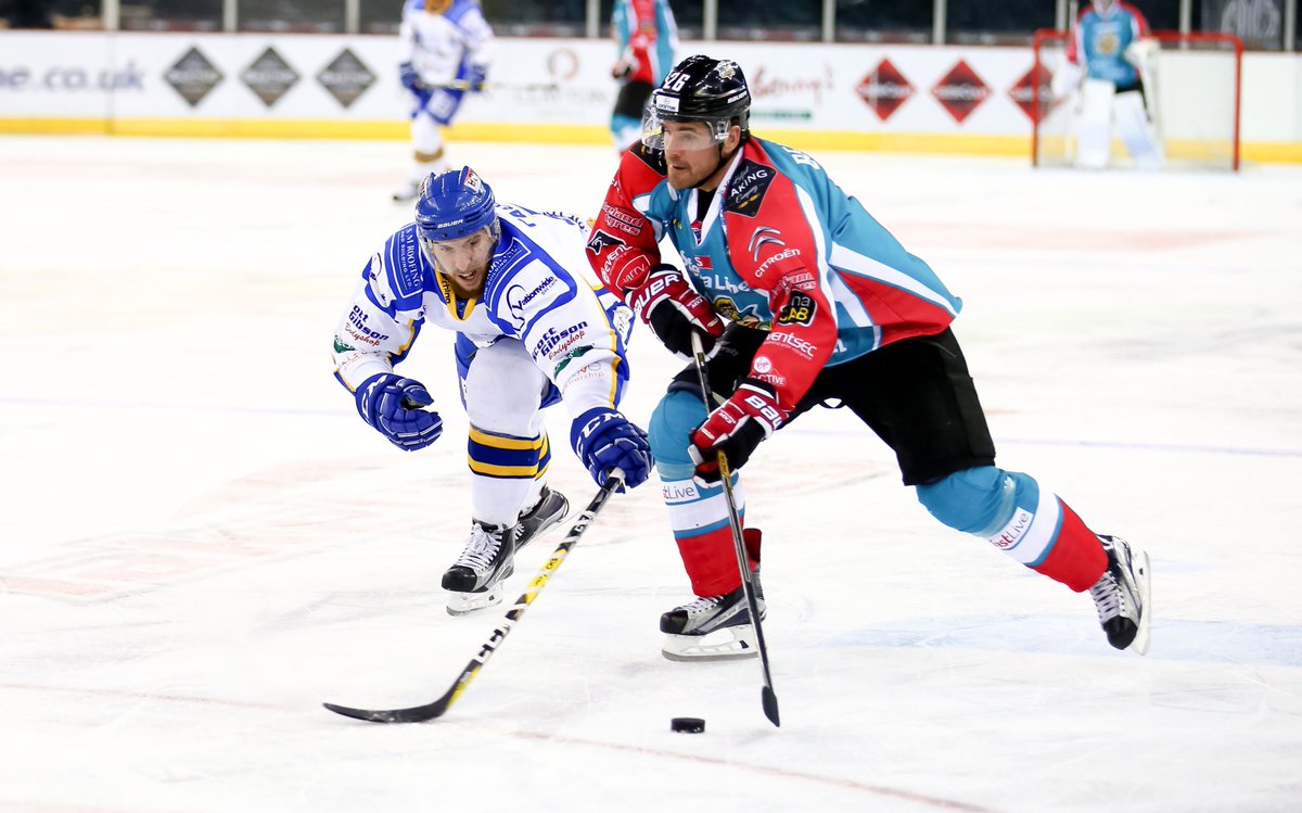 BelfastGiants's tweet photo. At the end of the 2nd Period there's no change to the scores! Giants 2 - @FifeFlyers 0 https://t.co/rMeV6RcqtQ