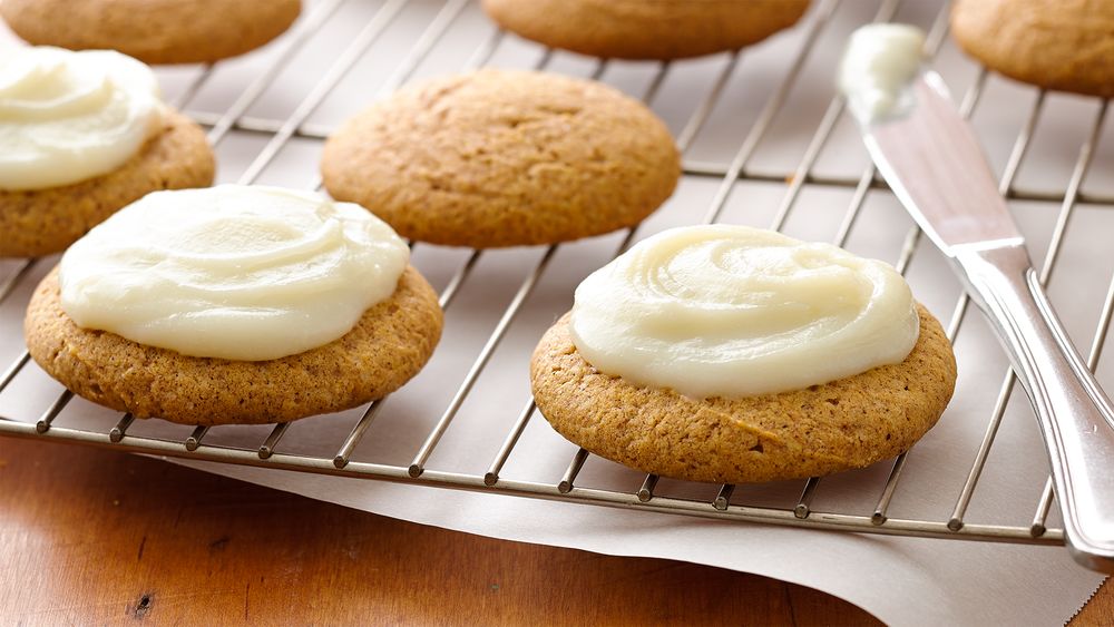 100DoSWebSeries's tweet photo. Do you know what you need? A #treatyourself FRIDAY! Here is a great Pumpkin Cookie Recipe to try! @Pillsbury https://t.co/1TB0MnrQIP https://t.co/7CLBJV0u5n
