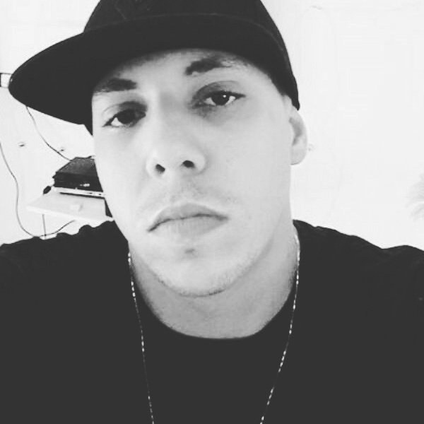 jakyeRocha's tweet photo. O amor da minha vida! #leo https://t.co/yPg75Mtbdj