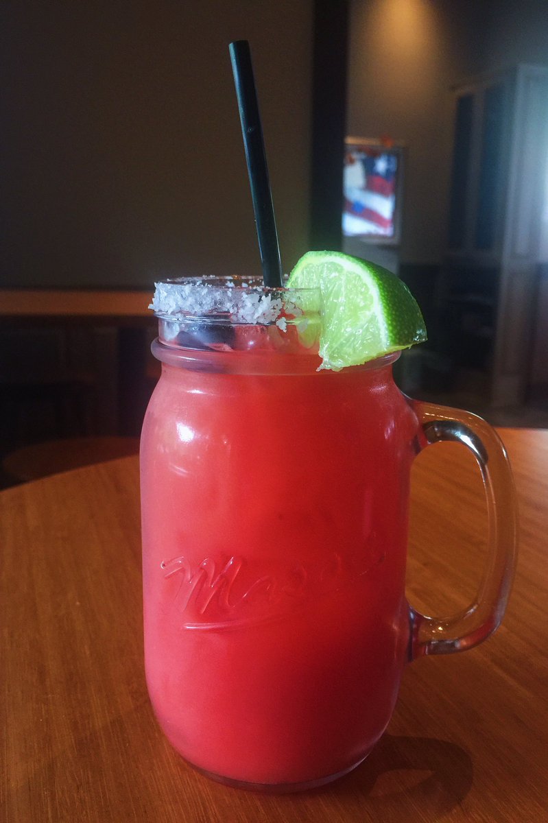 lasseignesbr's tweet photo. #tgif! Come and enjoy our Blueberry Pomegranate #Margarita! It'll start your #weekend off right! #lasseignesbr #idigbr #tastelouisiana https://t.co/PXpuScOCeA