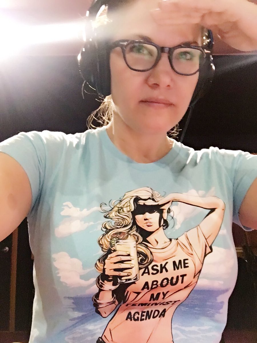 RachelKimsey's tweet photo. Brought a little #MockingBird power to my #JusticeLeagueAction session today.
#StandWithChelseaCain #askmeaboutmyfeministagenda #wonderwoman https://t.co/NChQ9yaLlS